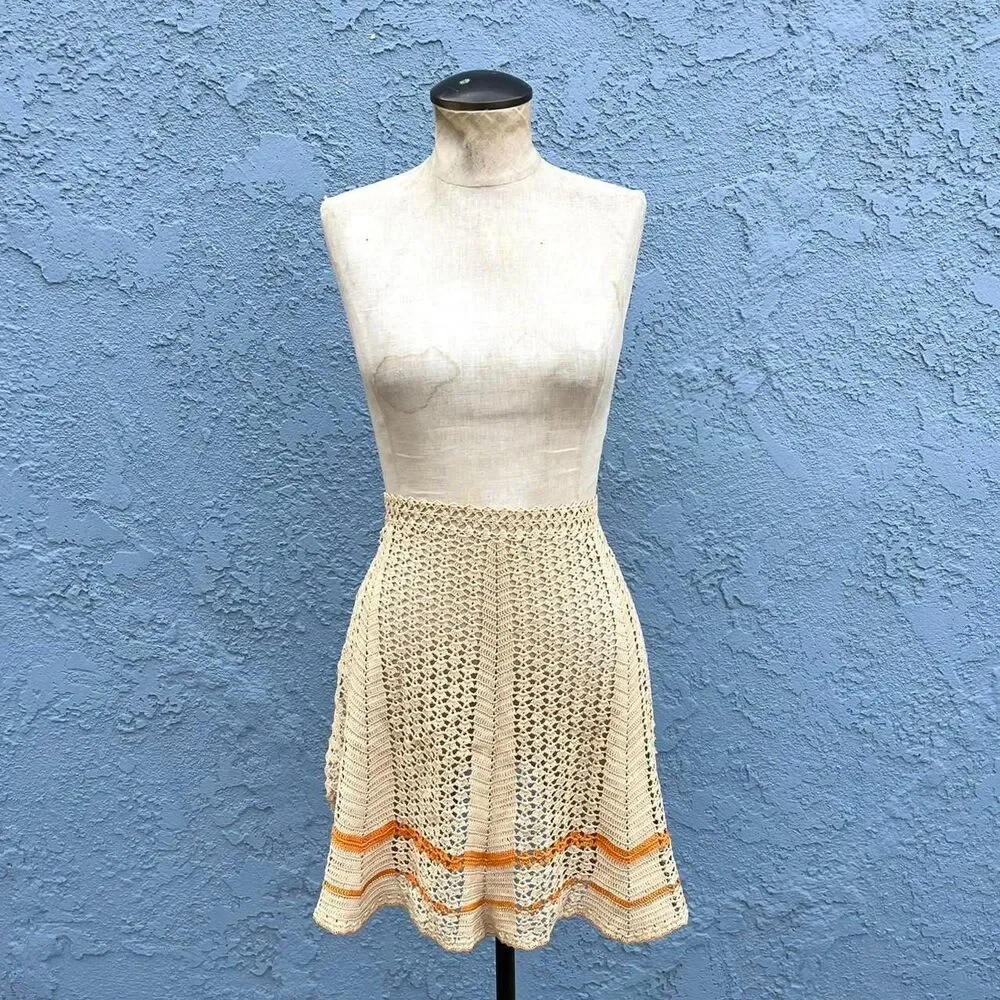 Vintage Crochet Apron in Beige and Orange Knit cottagecore - Picture 2 of 7